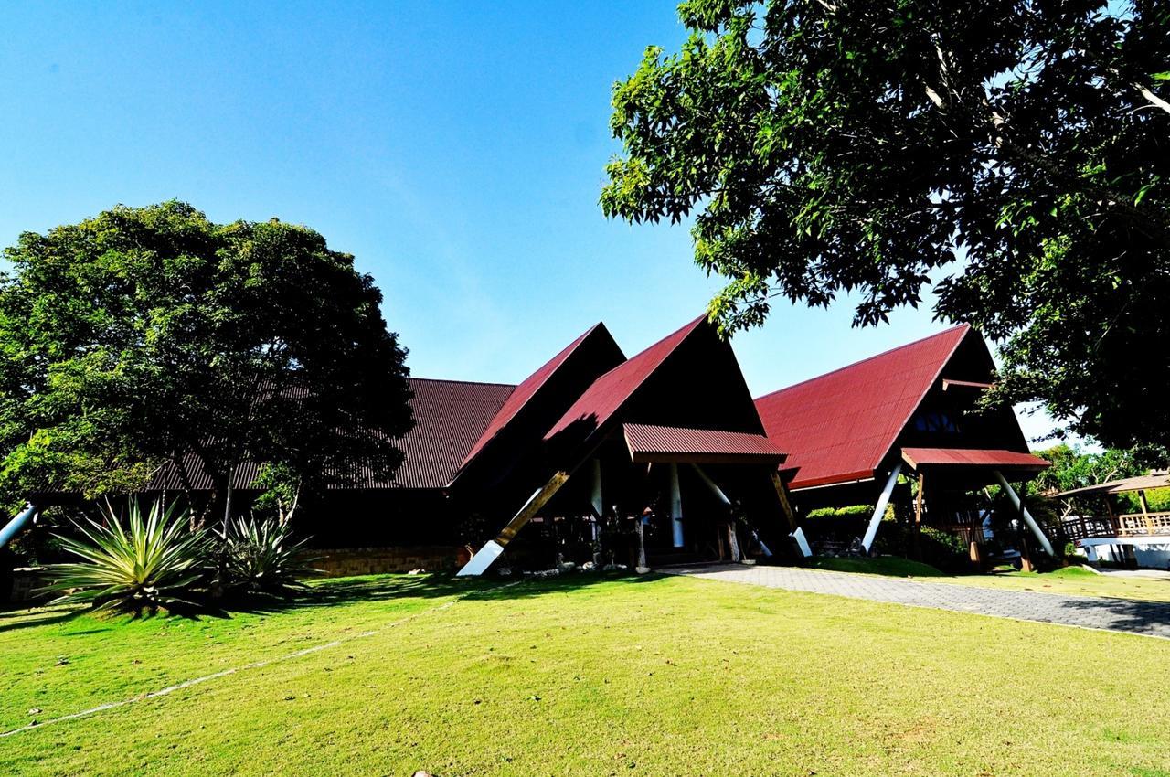 Boffo Resort Calayugan Norte Exteriér fotografie